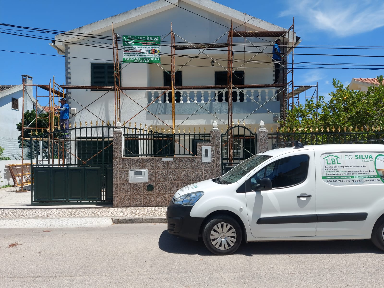 Equipa LBL Leo Silva & Equipa em obra de remodelação